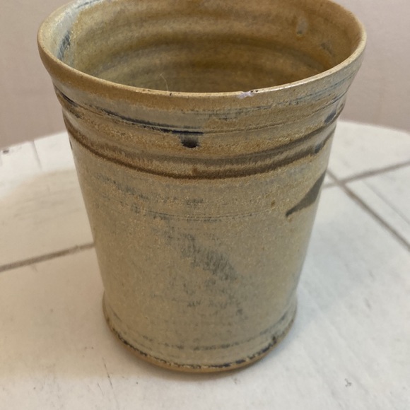 Lehman Goertzen Pottery mug - Picture 4 of 6